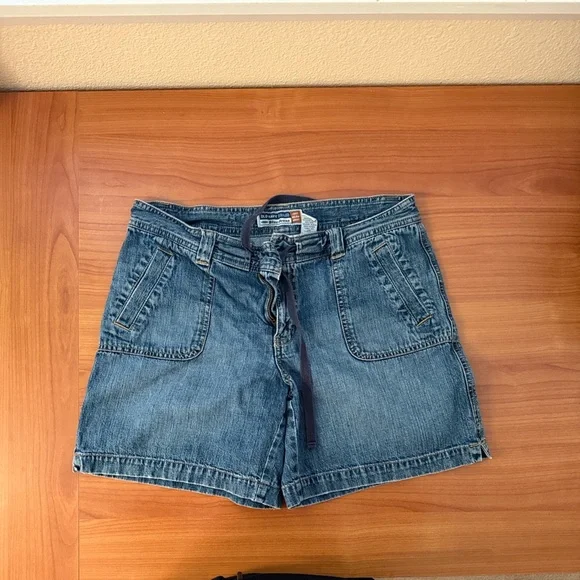 Old Navy Blue Jean Shorts for Women - Picture 2 of 4